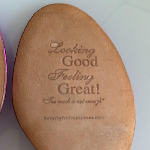 Beverly Feldmans shoes kitten heels - Picture 8 of 9